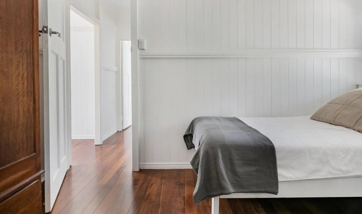 Lake Weby Noosa Lodge