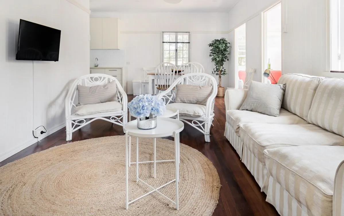 Lake Weyba accommodation